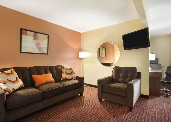 Super 8 By Wyndham Motel