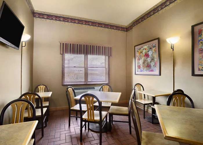 Motel Super 8 By Wyndham Alton