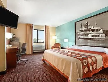 Motel Amerivu Inn & Suites